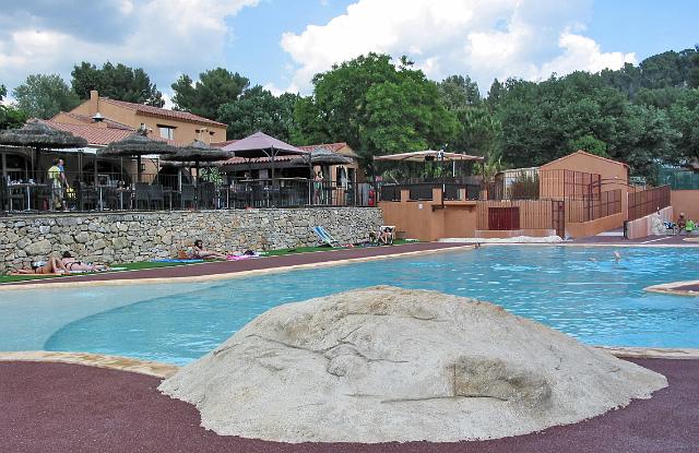 002 Camping Mas de Pierredon.JPG